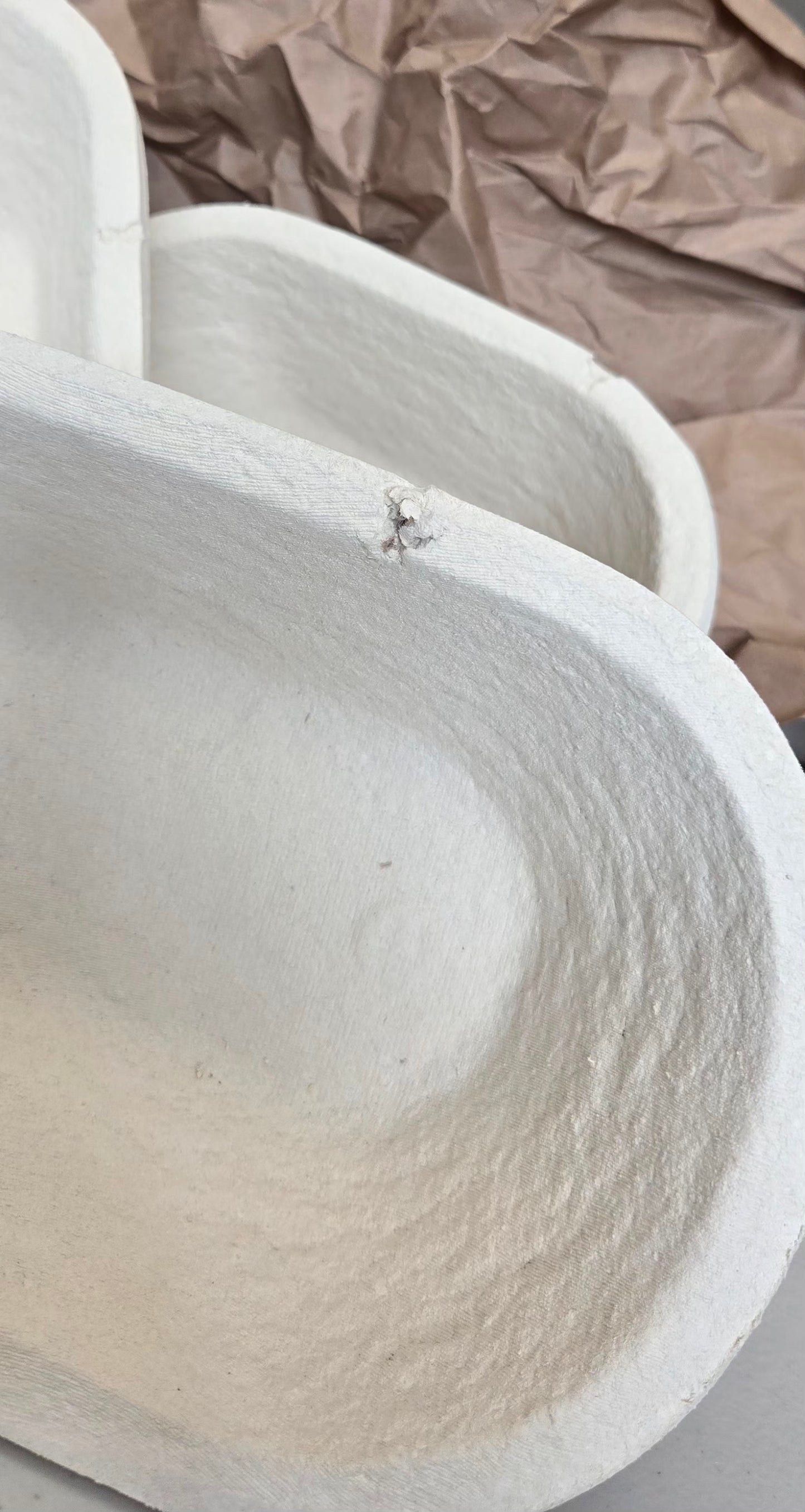 
                  
                    *IRREGULAR* WOOD PULP BANNETON
                  
                